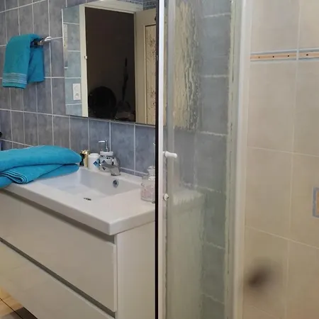 Дом отдыха Charming 120 M House In