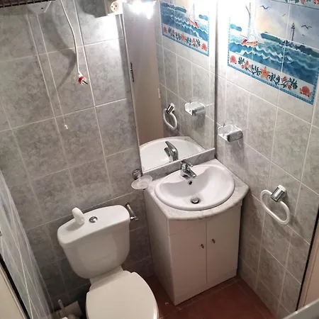 Charming 120 M House In 펜션 카베스타니