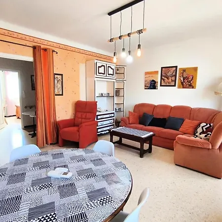 Charming 120 M House In
